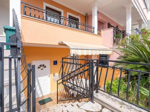 Appartement Lola 2 à Rovinj Extérieur photo